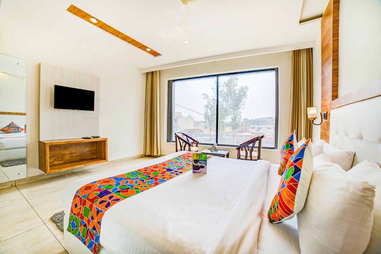 Hotel Destination Zirakpur Exterior photo